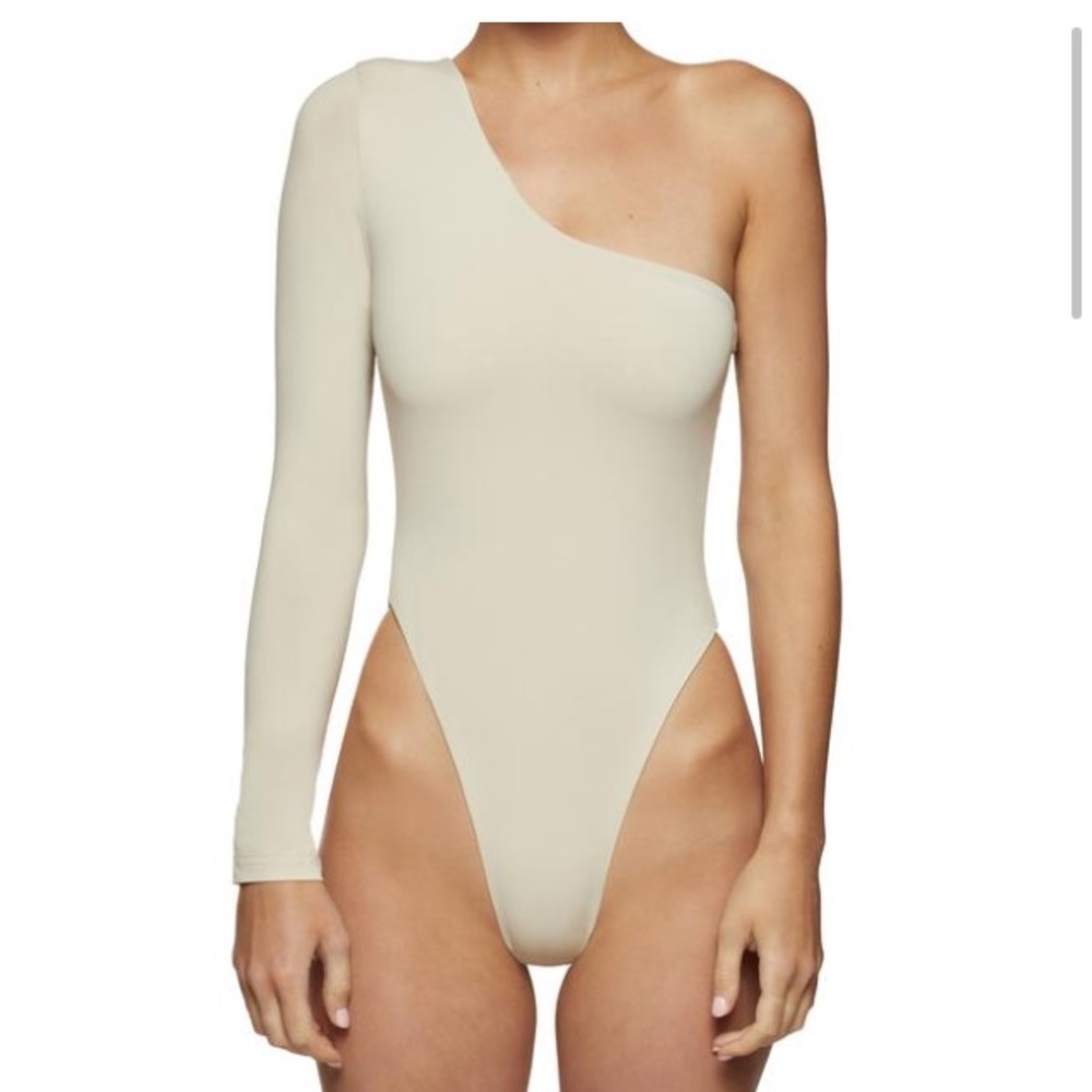 Myra swim the wolve one sleeve asymmetrical small